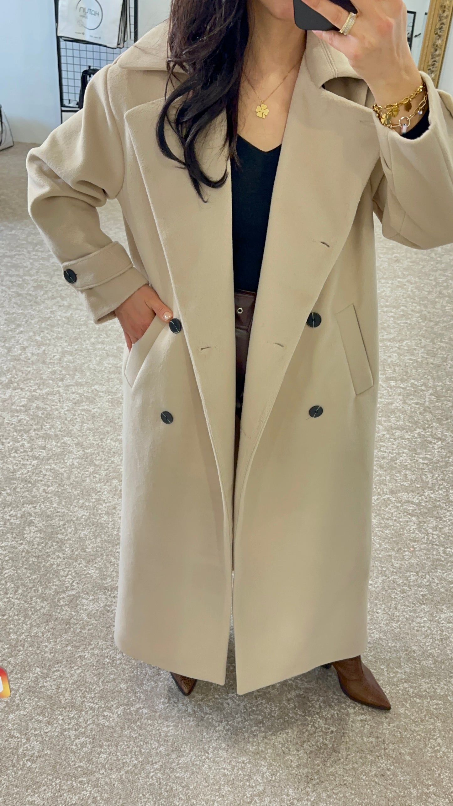 Luxury, epaulette sleeve, wool and cotton beige coat