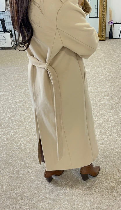 Luxury, epaulette sleeve, wool and cotton beige coat