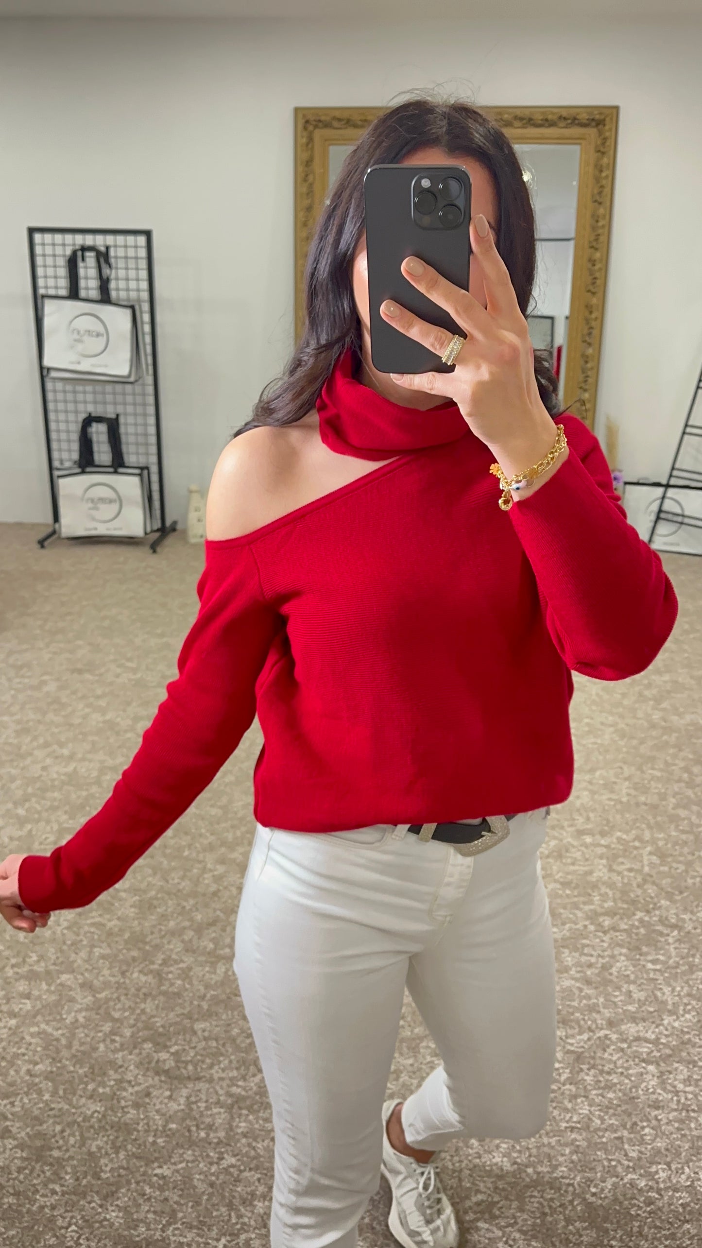 Sweater with detachable collar - Wine Red