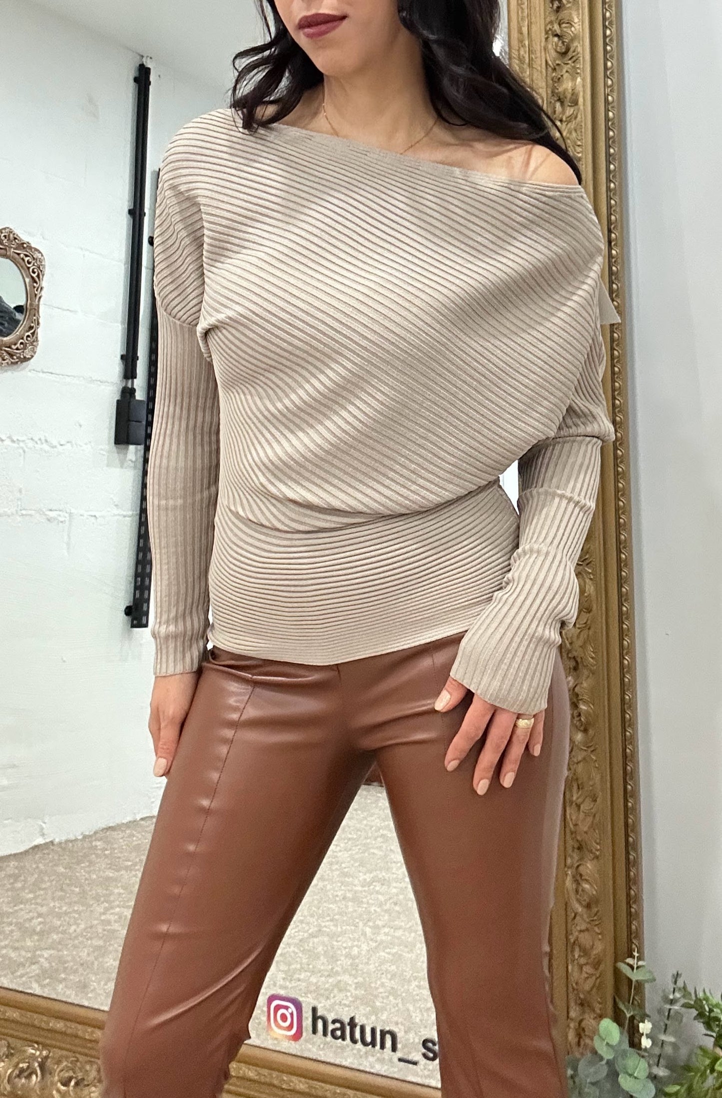 Leather Trousers slit on the leg -Brown