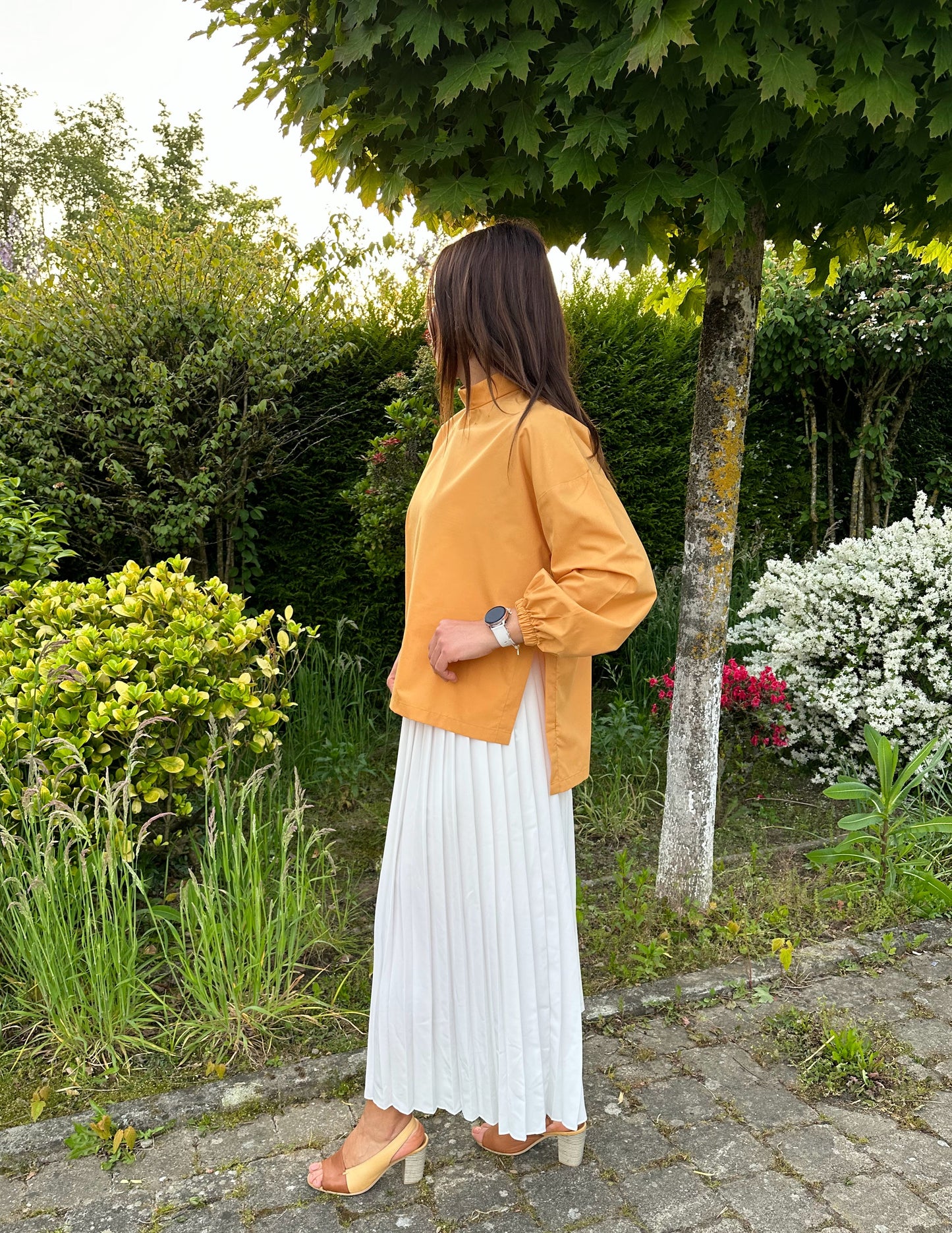 White Elastic Pleated Long Skirt