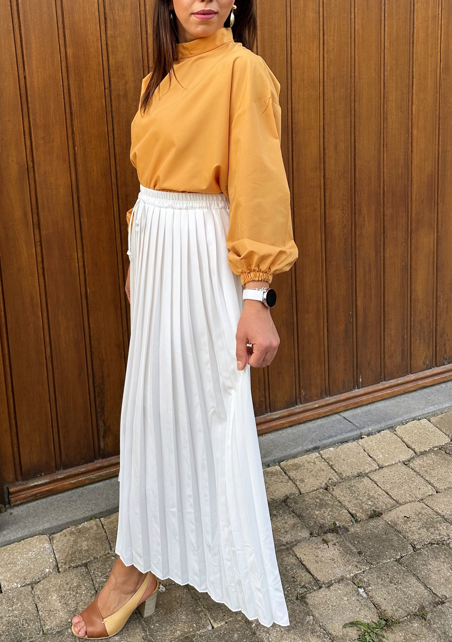 White Elastic Pleated Long Skirt