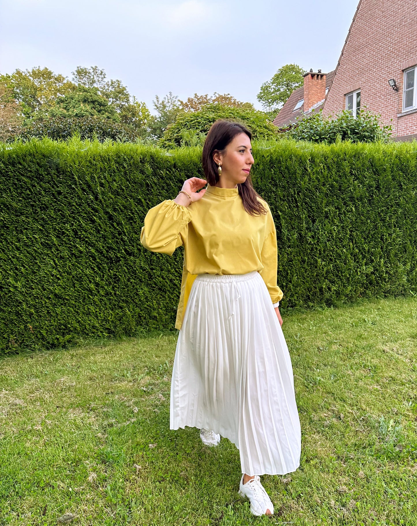 Witte elastische geplooide lange rok