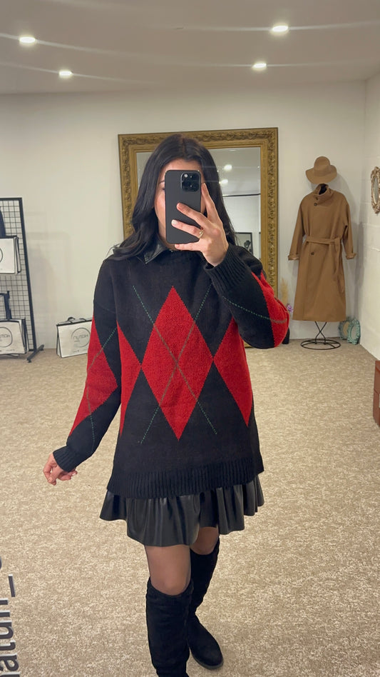 Argyle Sweater  Oversize - Black & Red