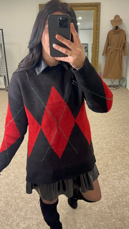 Argyle Sweater  Oversize - Black & Red