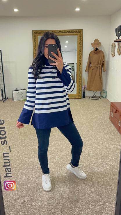 Striped knit sweater, Long sleeve- Navy Blue