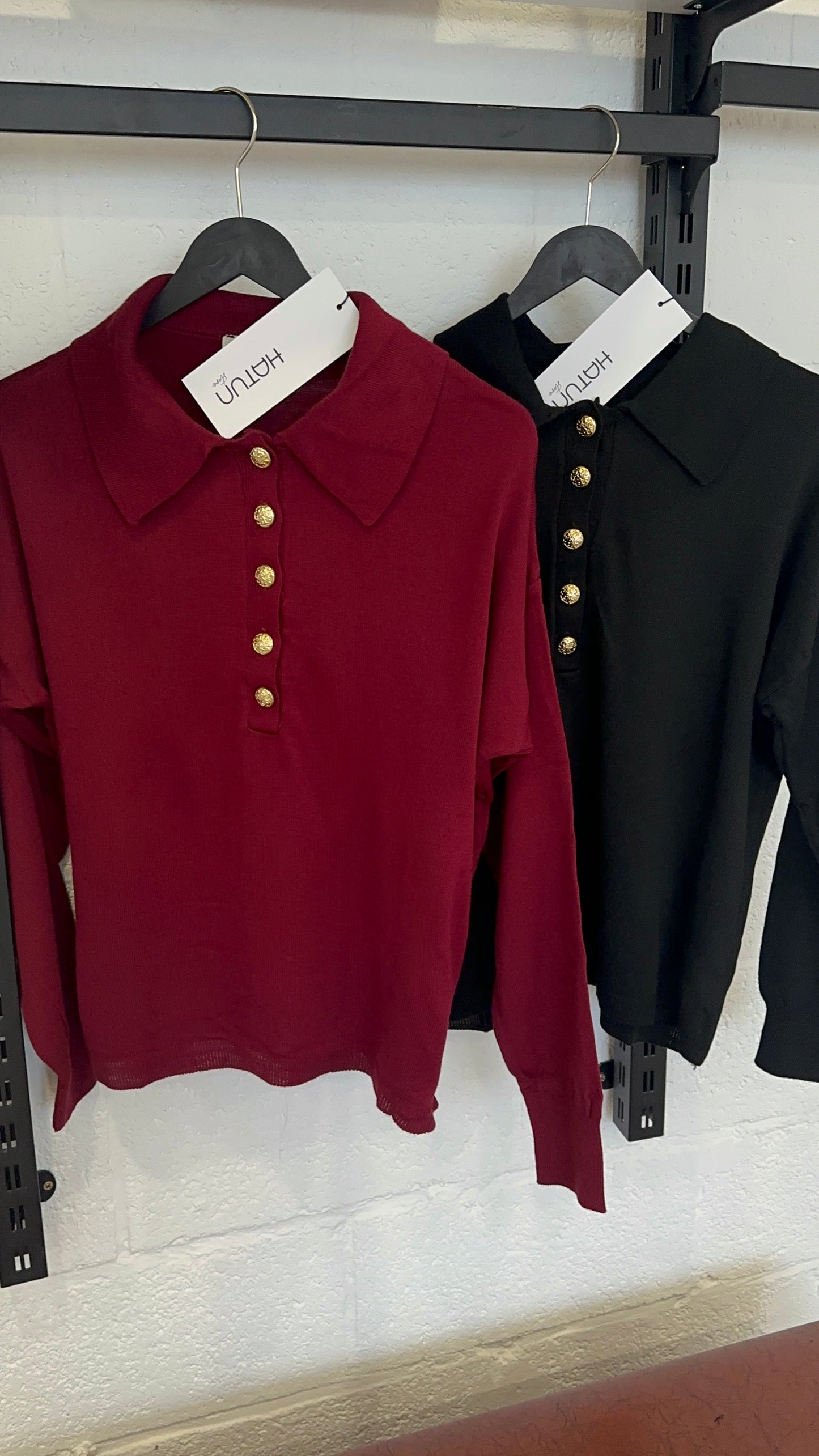 Polo neck sweater with gold button - Burgundy