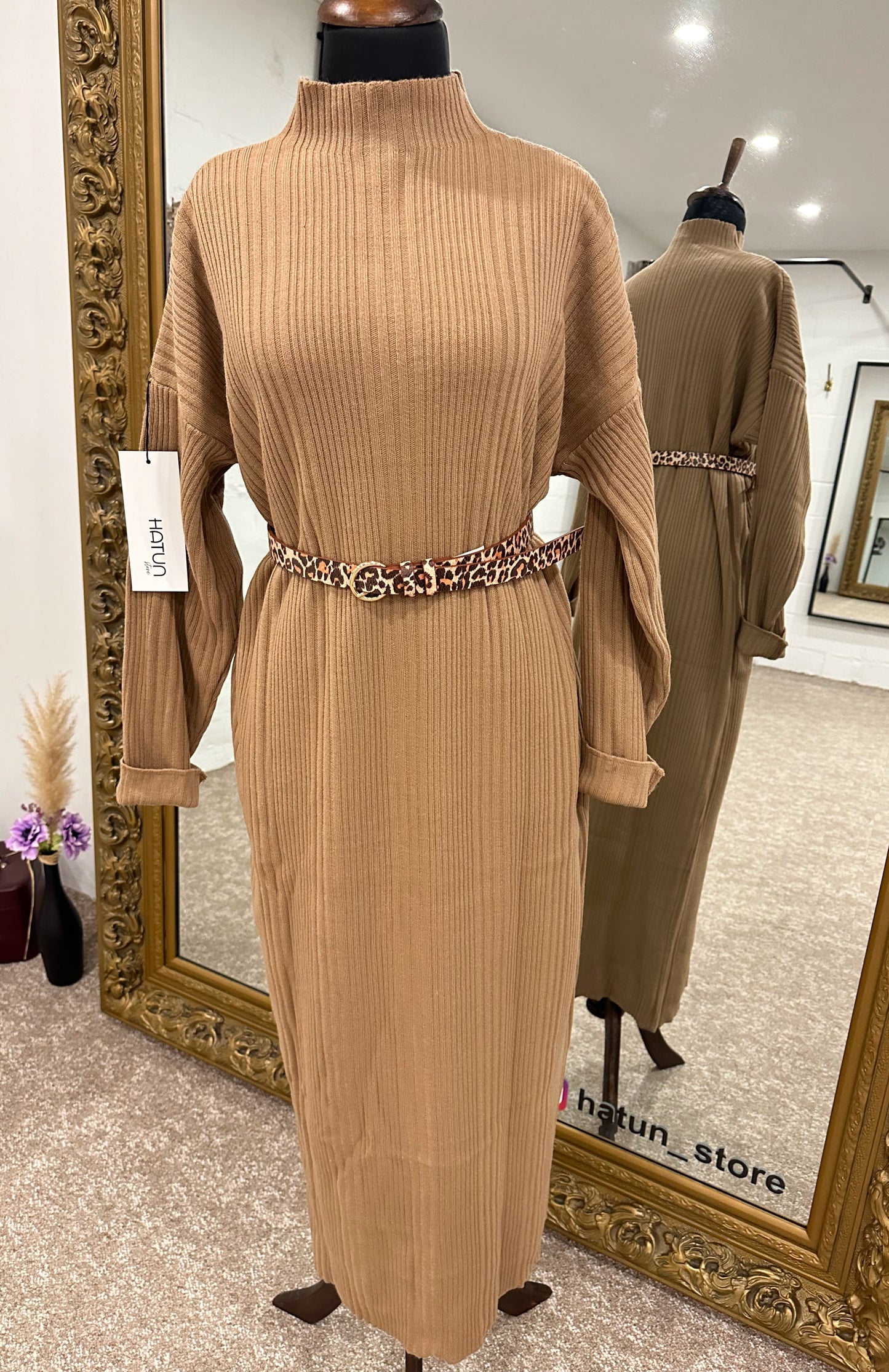 Stylish knitwear dress ~ Beige