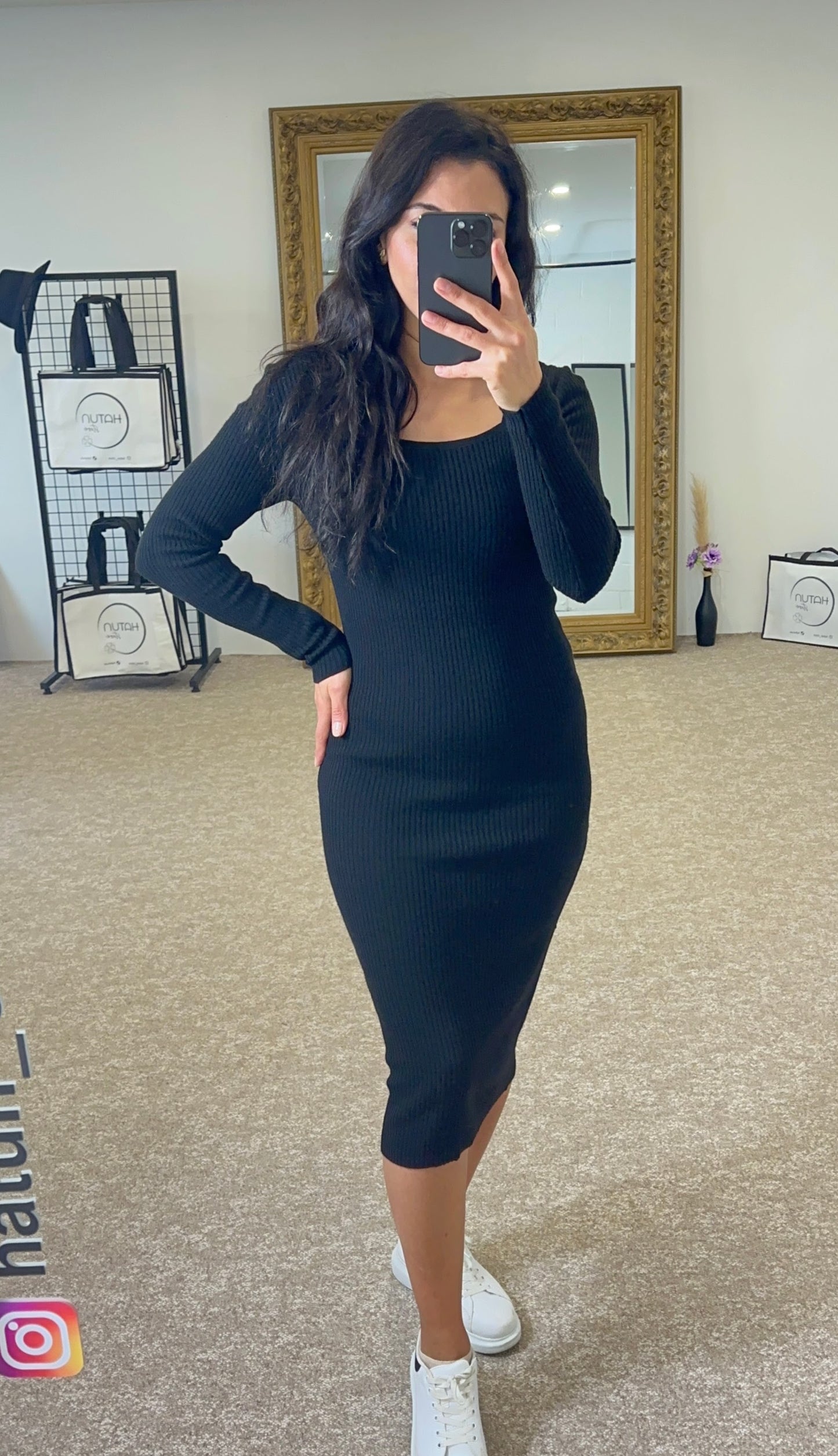 U-neck ribbed knitwear dress - black