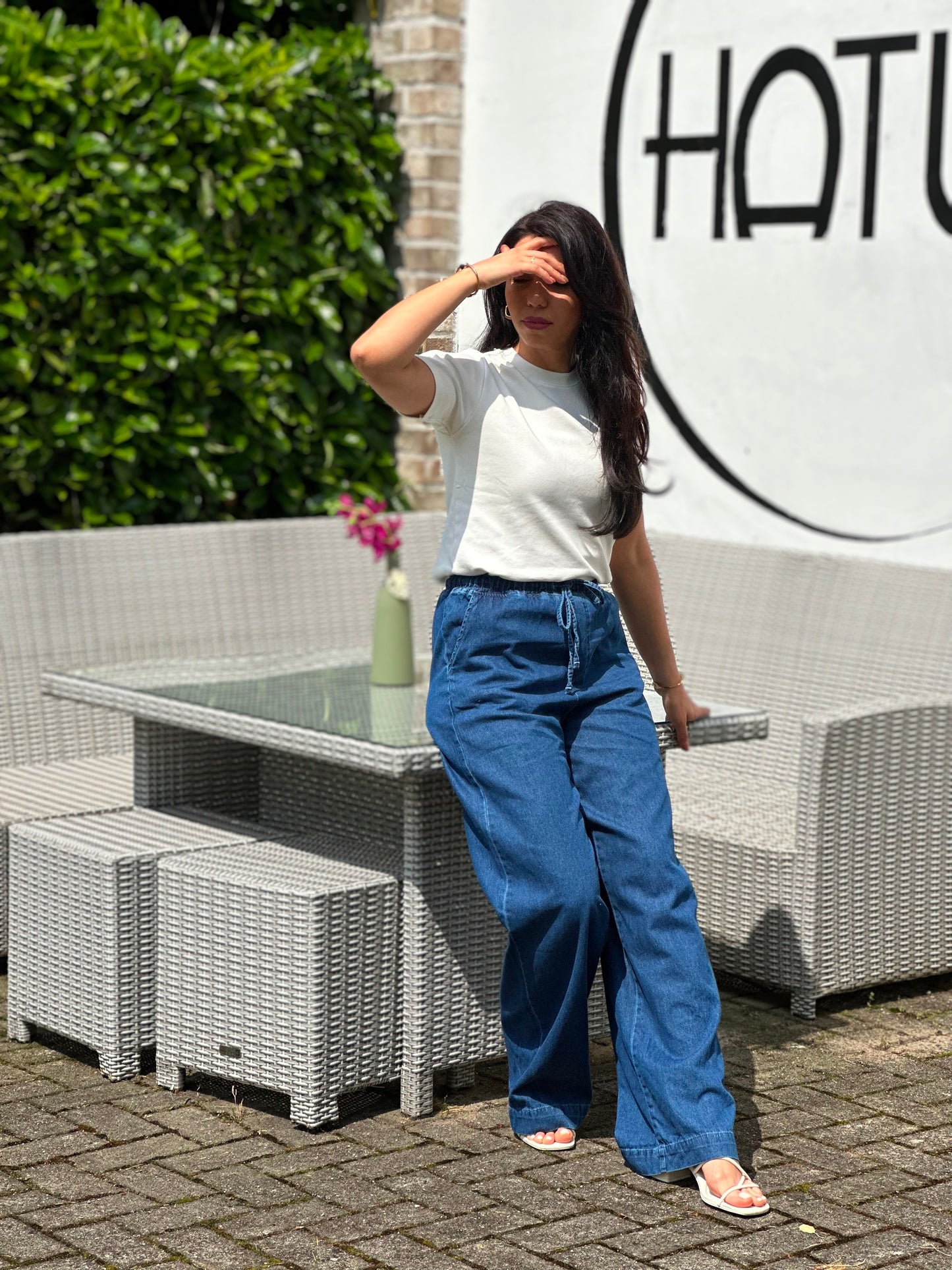 NEW White basic T-shirt, Round neck short sleeve