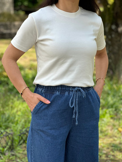 NEW White basic T-shirt, Round neck short sleeve