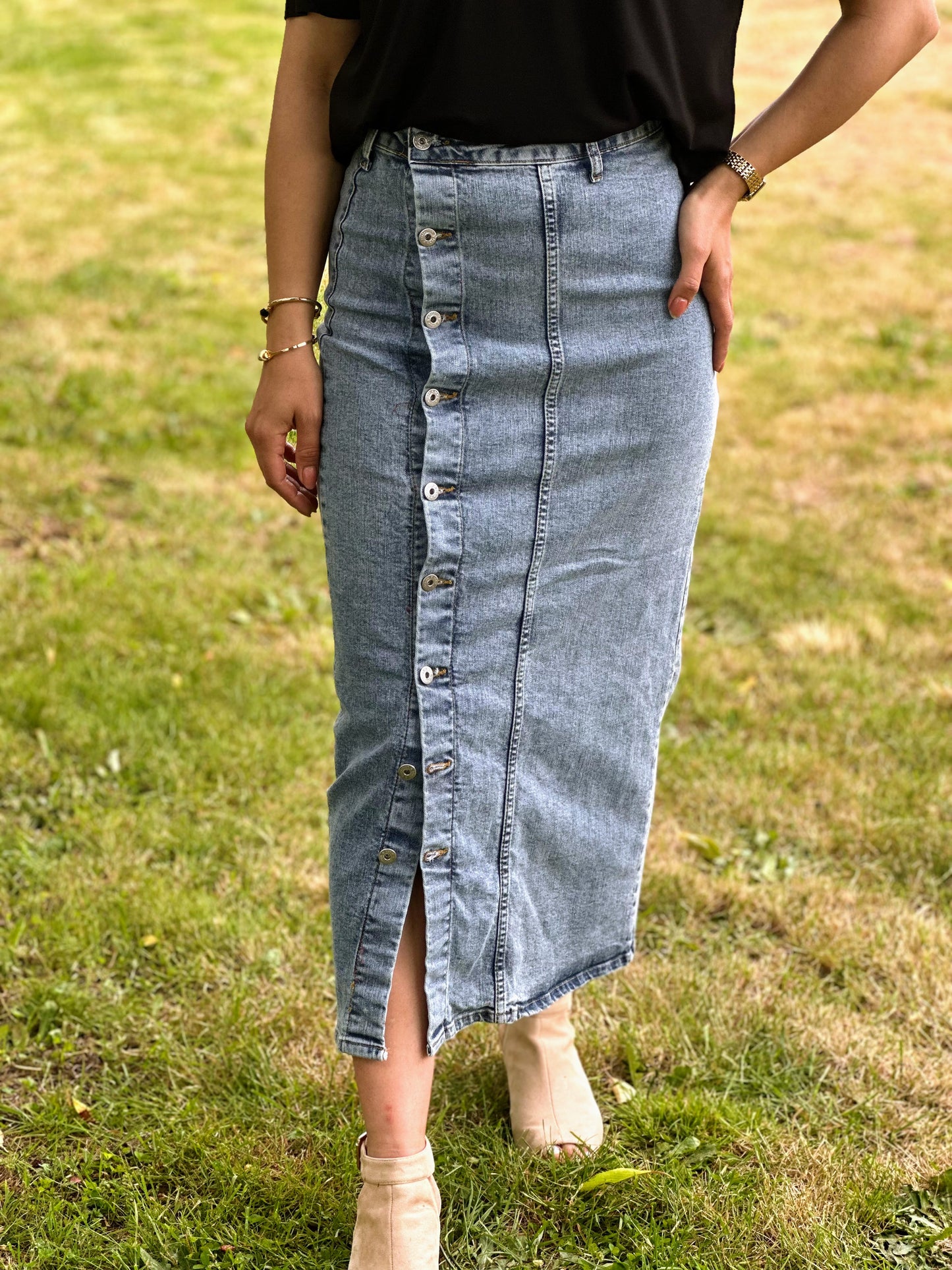 Buttons Denim Skirt