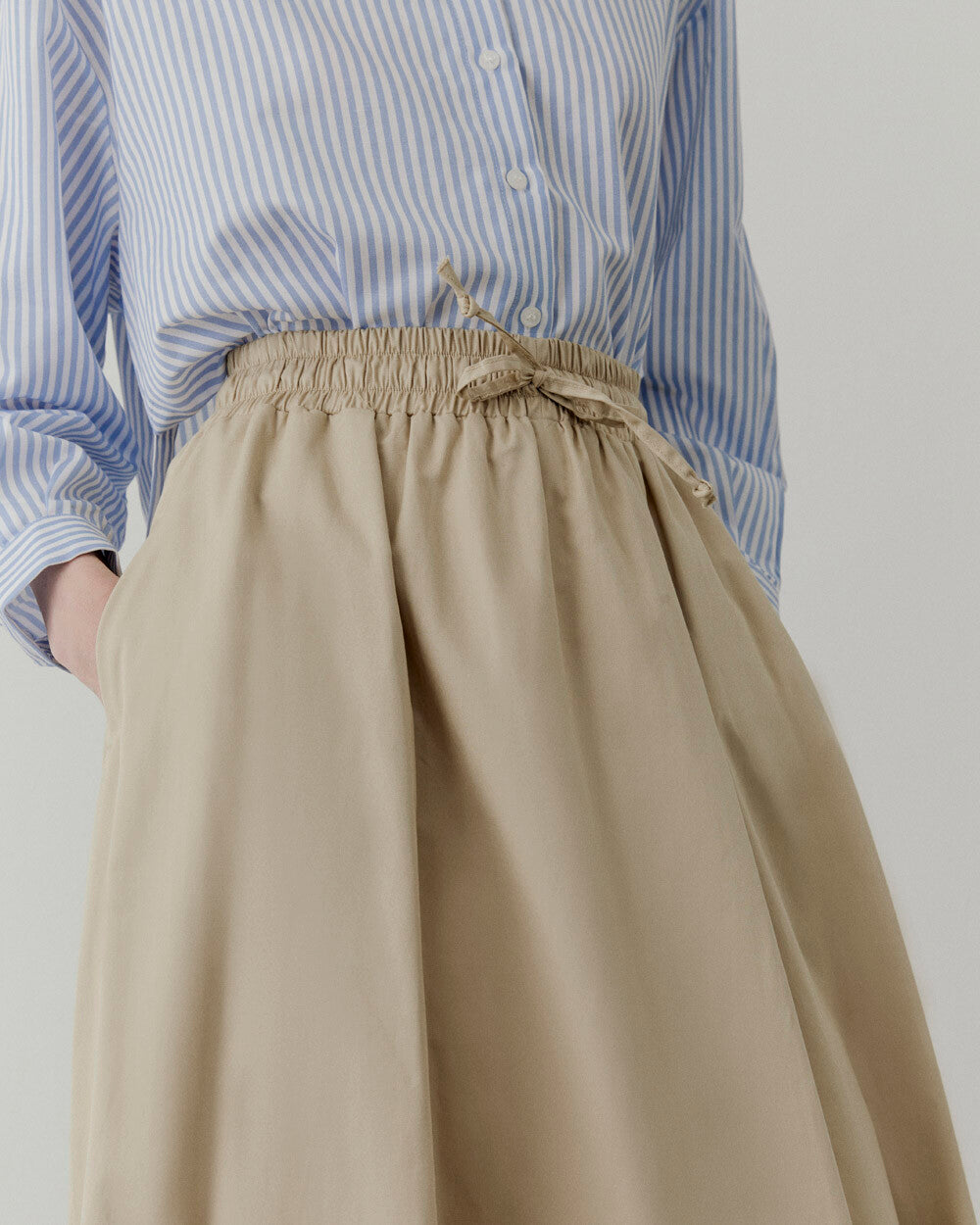 Beige Rib Detail Pocket Font Skirt