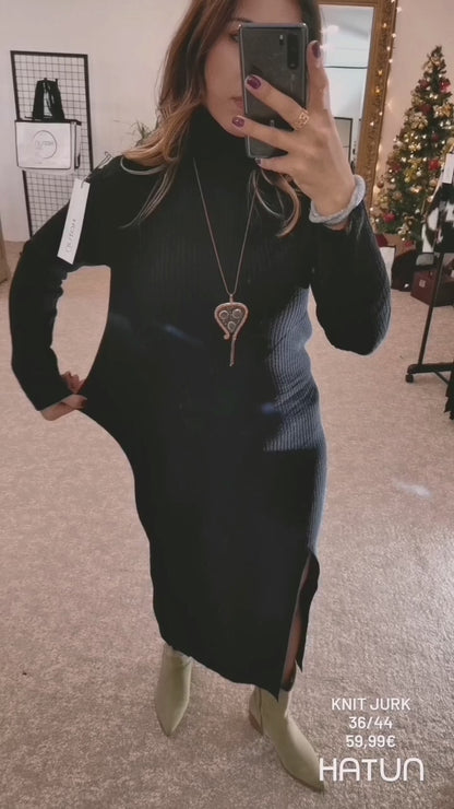 Rollneck Dress - Black - Knitted dress with Split