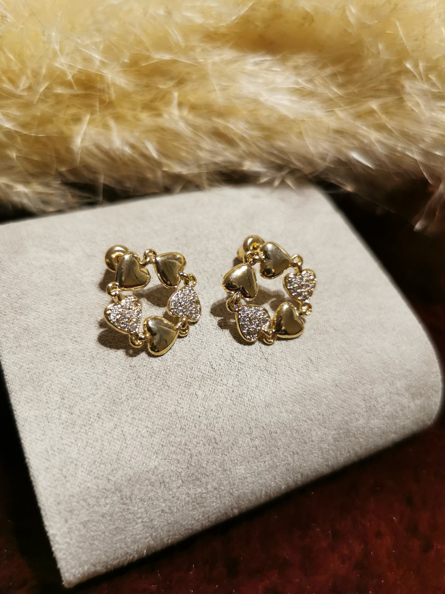 ROUND EARRINGS HEART - GOLD PLATED